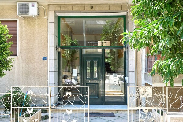 تفاصيل الفندق من الخارج