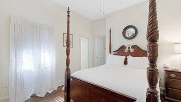 Een strijkplank/strijkijzer, gratis wifi