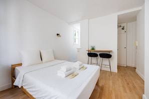 1 bedroom, WiFi, bed sheets