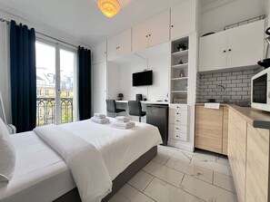 1 bedroom, WiFi, bed sheets