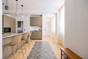 Fridge, microwave, oven, dishwasher