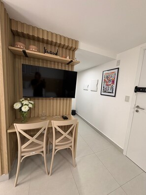 Basic Studio | Interior - Cabo Branco | Studio + Rooftop Pool (João Pessoa)