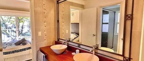 4 habitaciones y ropa de cama