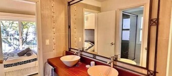 OPescador, 4 bedrooms, steps from the Posta