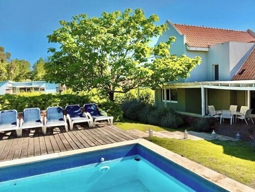 OPescador, 4 bedrooms, steps from the Posta
