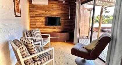 EDD Cabdos, cozy cabin with pool