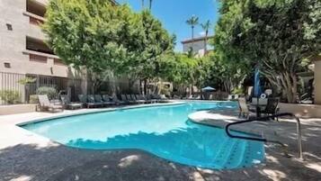 Outdoor pool, a heated pool