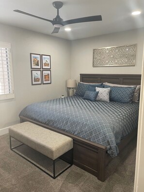 1 bedroom, iron/ironing board, free WiFi, bed sheets - New on VRBO! Arizona Biltmore Condo - Close to everything + free WiFi (Phoenix)