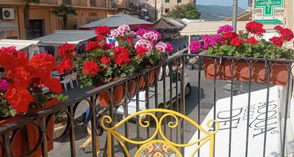 Sardanelli Palace, elegant apartment in downtown