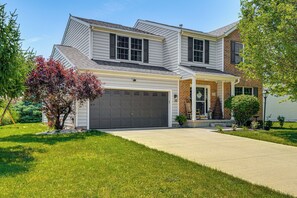 Exterior - Stay & Play in Lewis Center: Home w/ Spacious Deck (Lewis Center)