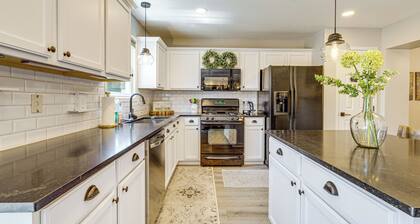 Stay & Play in Lewis Center: Home w/ Spacious Deck