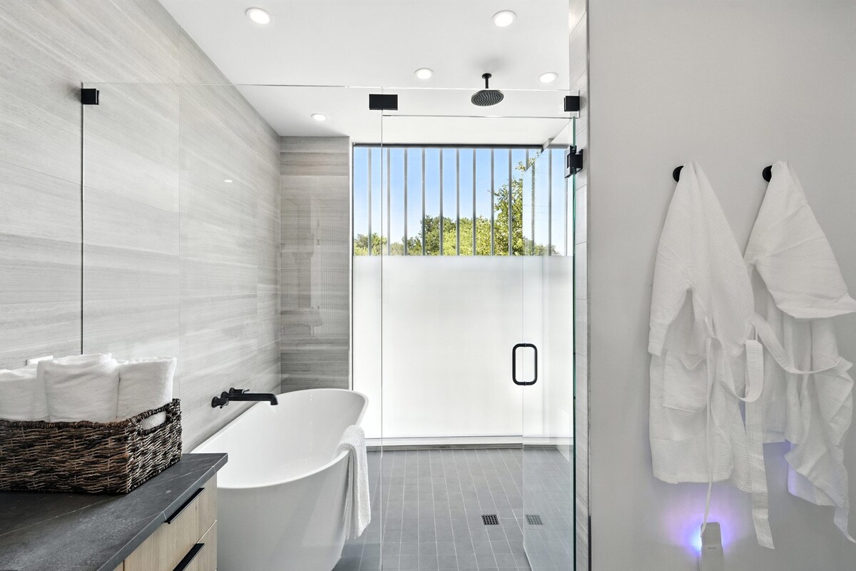 Photo 49 of The Lunith Retreat, Luxury Stay w/ Pool & Spa