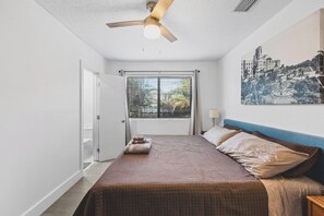 3 bedrooms, iron/ironing board, free WiFi, bed sheets