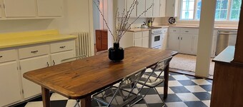 Idyllic Berkshires Farmhouse