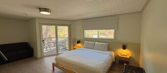 Non-Smoking King/Queen Suite- NKQS