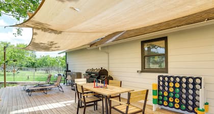 Blue Ridge Retreat on 10-Acre Farm: Rural Reset!
