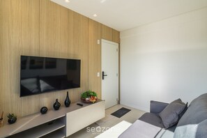 Basic Apartment | Living area - Modern Apartment with barbecue in Porto Belo LDA0703 (Porto Belo)