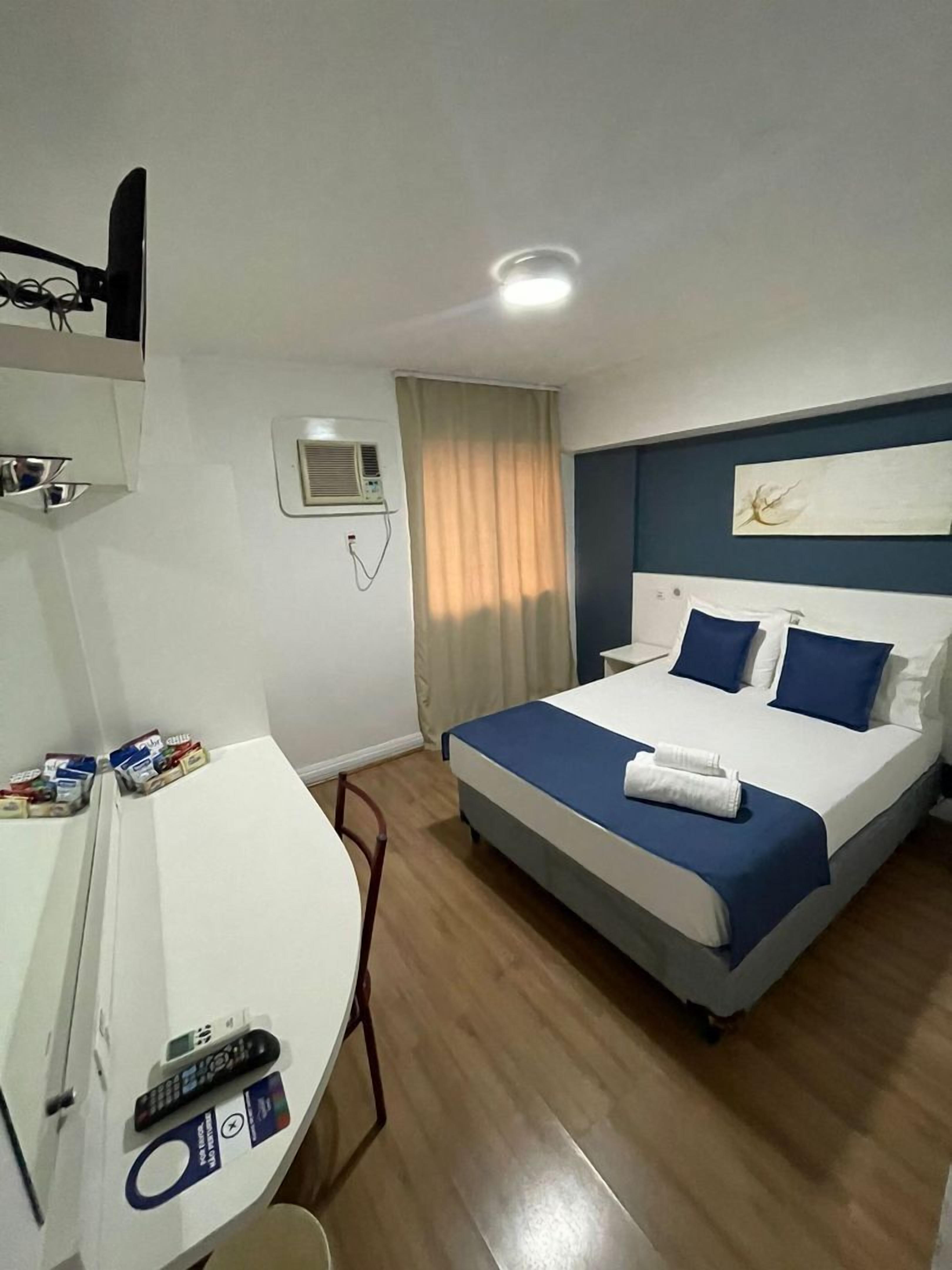 Minibar, espace de travail pour ordinateur portable, Wi-Fi gratuit