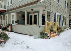 Exterior - Sunny 2 Bdrm - Mtn Views, Close to Everything! (Stowe)