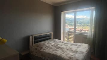 2 bedrooms, WiFi, bed sheets