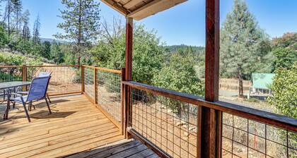 Updated Cabin in Lewiston Historical District!