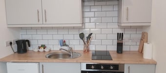 Queens Apartment 7 Portsmouth with free parking