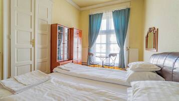 3 dormitorios, tabla de planchar con plancha, wifi y ropa de cama