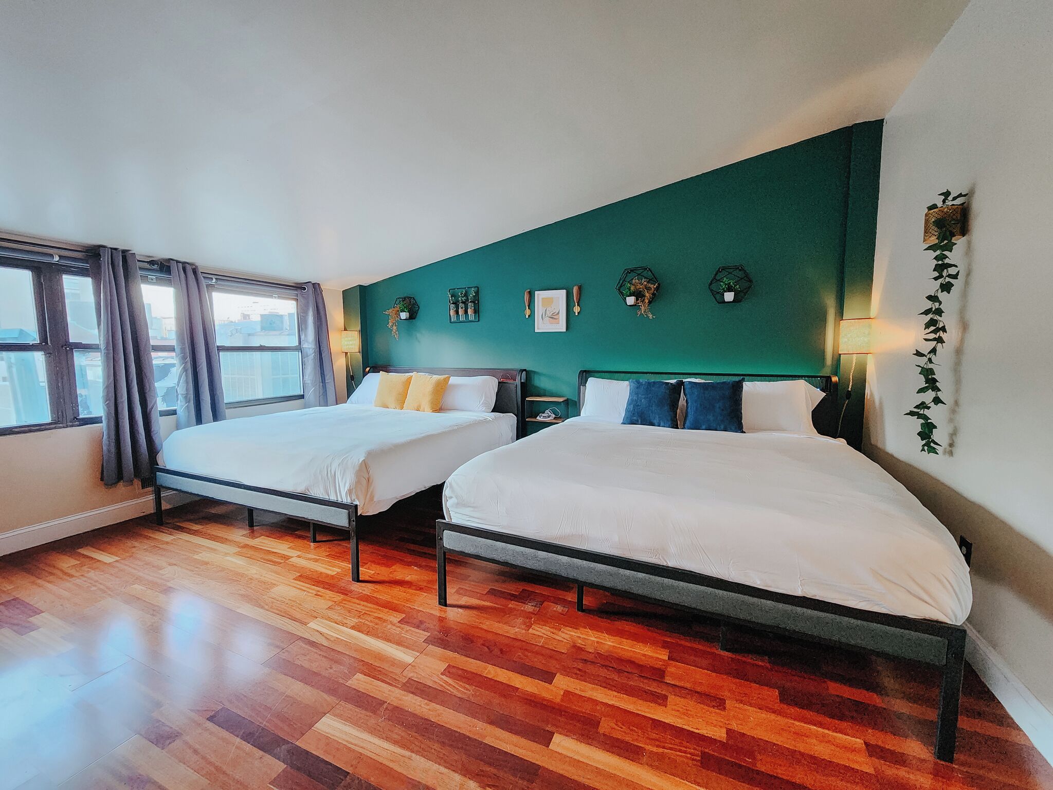 3 bedrooms, iron/ironing board, free WiFi, bed sheets