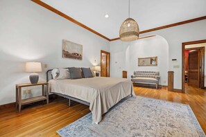 5 chambres, bureau, Wi-Fi, draps fournis