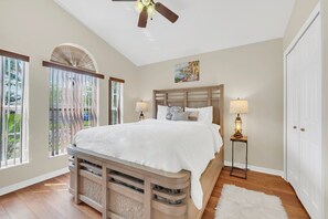 4 bedrooms, iron/ironing board, free WiFi, bed sheets