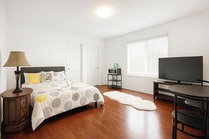 1 bedroom, WiFi, bed sheets