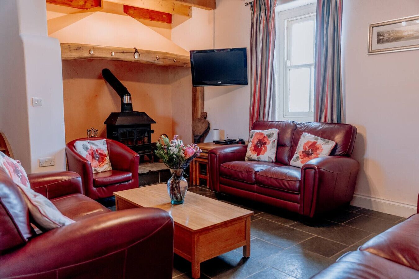 Cheminée, table de tennis de table