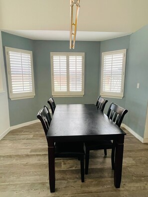 تناول الطعام