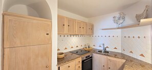 Horno, placa de cocina, lavavajillas