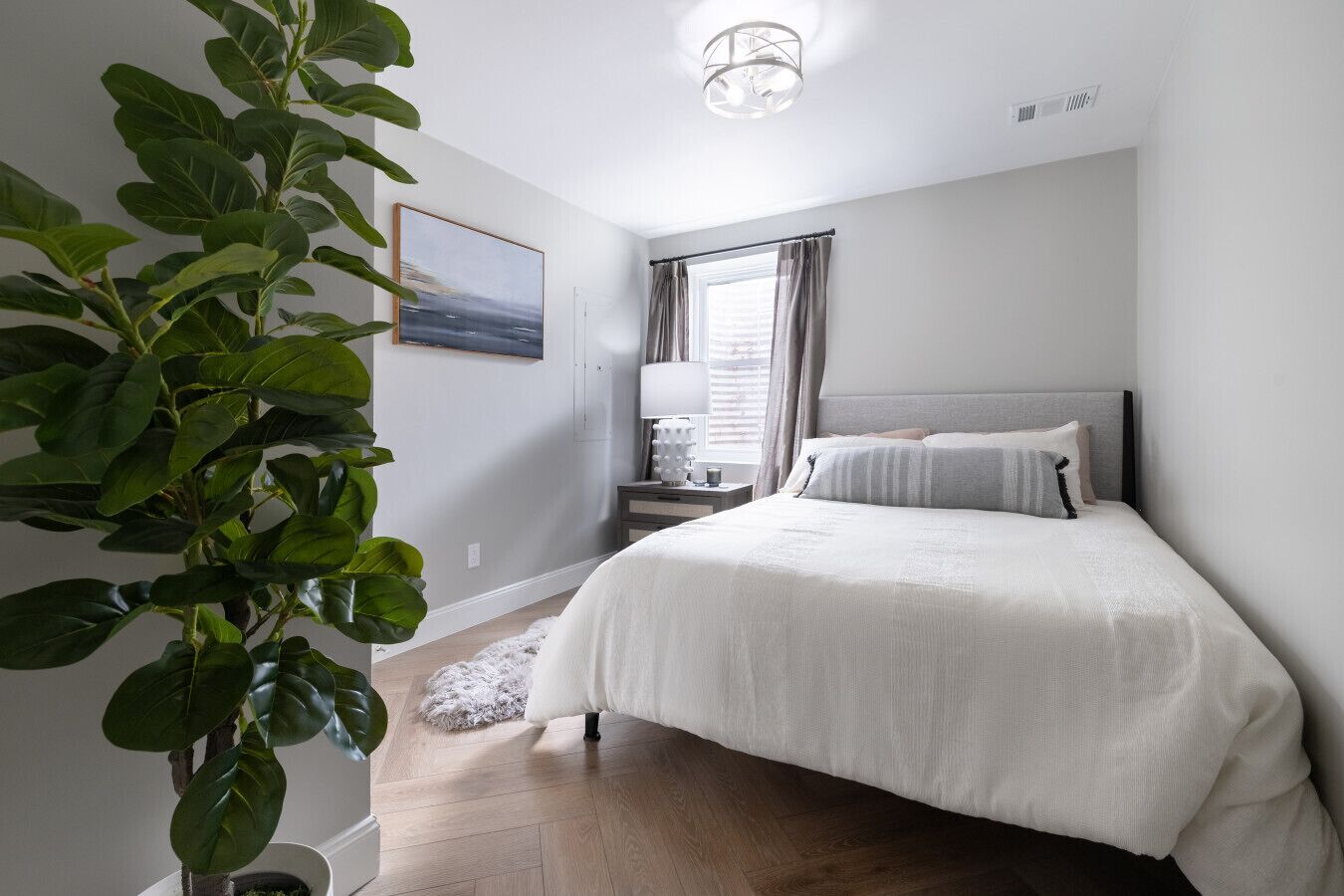 5 soveværelser, skrivebord, strygejern/strygebræt, Wi-Fi