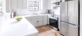 The Eddy Street Retreat - New !