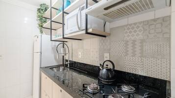 Basic Apartment | Private kitchen