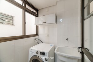 Apartamento básico | Banheiro