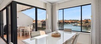 Pet Friendly Luxe Waterfront Retreat with Jetty