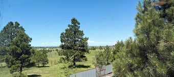 Fabulous family friendly 2-bedrooms upstairs in Peyton Pines community.