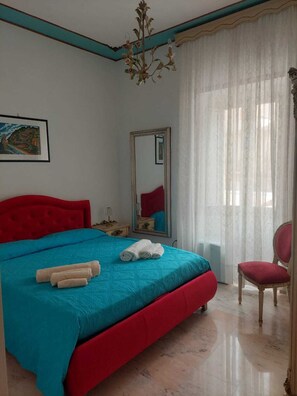 1 bedroom, internet, bed sheets