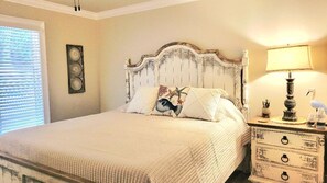 4 bedrooms, iron/ironing board, free WiFi, bed sheets