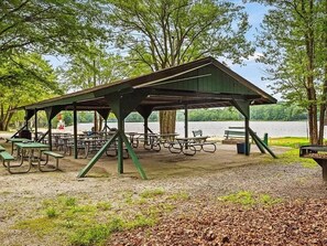 Outdoor dining - Clocked Out Cabin | Lake Access, Fire Pit, Arcade (Blakeslee)