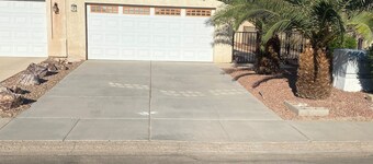 3-bedroom house in delightful Bullhead City with AC