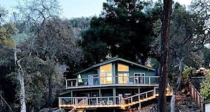 Views! On the water! Spacious!