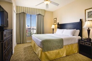 2 quartos, ferros/tábuas de passar roupa, Wi-Fi, roupa de cama