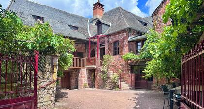 Maison de la Fontaine - Typique - Bourg de Collonges