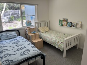 4 chambres, fer et planche à repasser, Wi-Fi gratuit, draps fournis