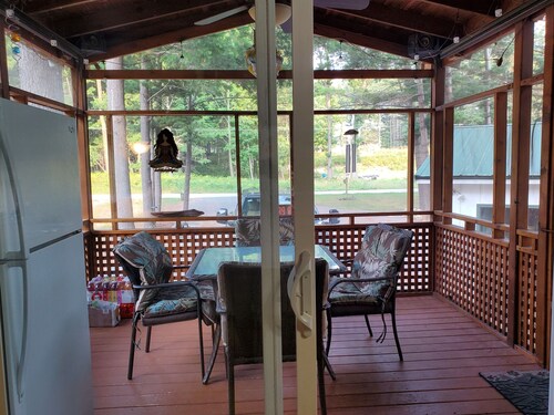 Cottage at Silver Lake Sand Dunes with A/C 3bdrm w/Pool
near SL Buggy Rental