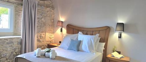 Silitysrauta/-lauta, ilmainen Wi-Fi, vuodevaatteet, pääsy pyörätuolilla